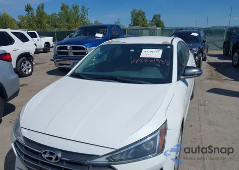 2019 Hyundai Elantra Se z USA, uszkodzony, nr VIN 5NPD74LF5KH472012